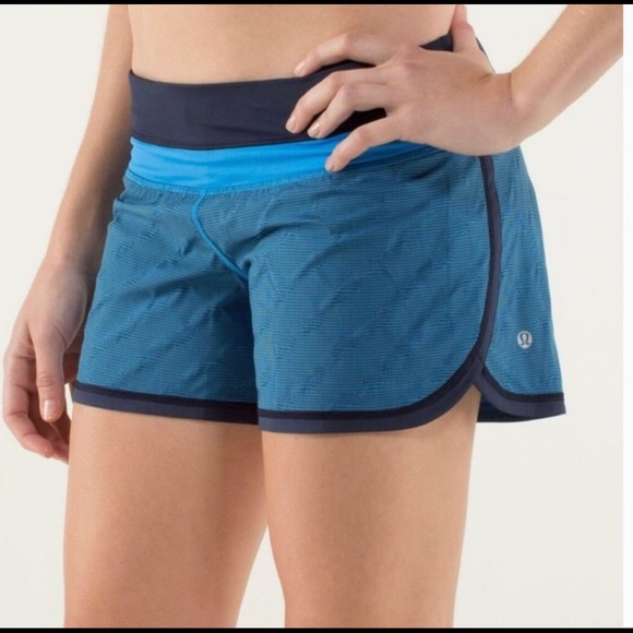 lululemon athletica Pants - Lululemon Groovy Run Short